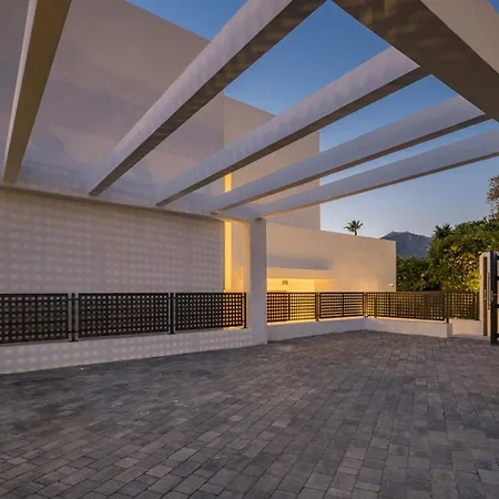 Private Luxury Villa In Marbella With Mountain And Sea Views *