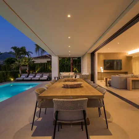 Feriehus Private Luxury Villa In Marbella With Mountain And Sea Views Marbella