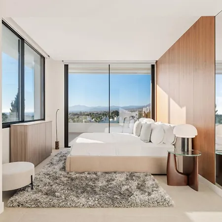 Private Luxury Villa In Marbella With Mountain And Sea Views