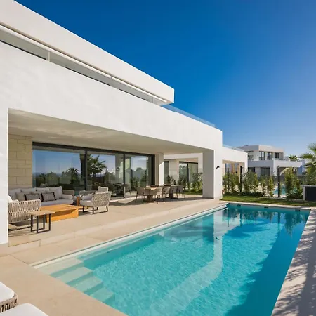 Luxury, Sea View & Pool - Palma Holiday home Marbella