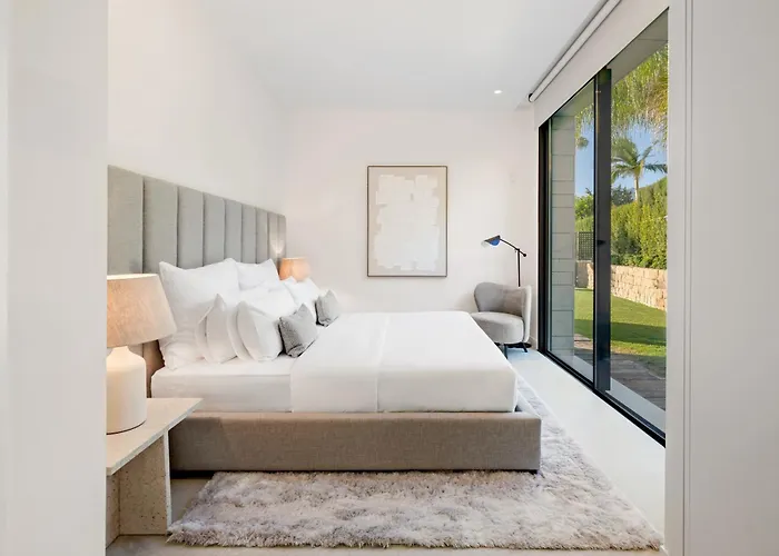 Holiday home Private Luxury In With Mountain And Sea Views