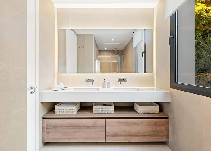 בית נופש Private Luxury In With Mountain And Sea Views
