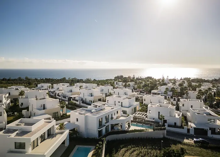 Private Luxury In With Mountain And Sea Views * מארבלה