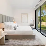 Holiday home Private Luxury In With Mountain And Sea Views
